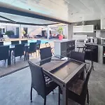 Gorgeous In Holiday home